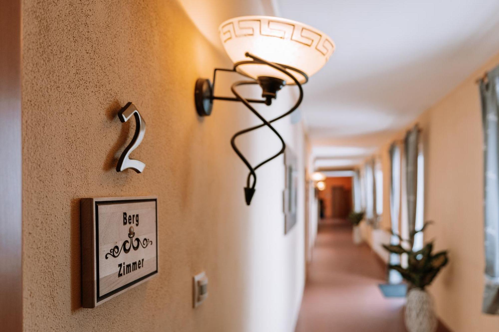 Hotel-Pension Familie Gruber Spital Am Pyhrn Exteriör bild